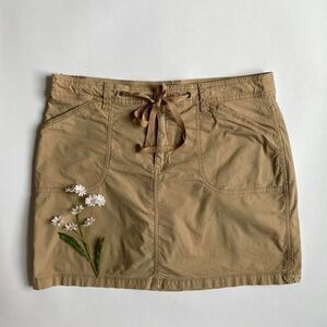 Y2K tan skort
